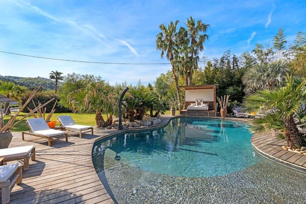 Grande Villa St-Tropez Area Avec Piscine Chauffee Gassin Εξωτερικό φωτογραφία