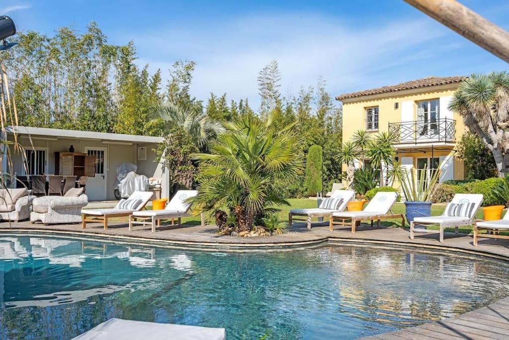 Grande Villa St-Tropez Area Avec Piscine Chauffee Gassin Εξωτερικό φωτογραφία