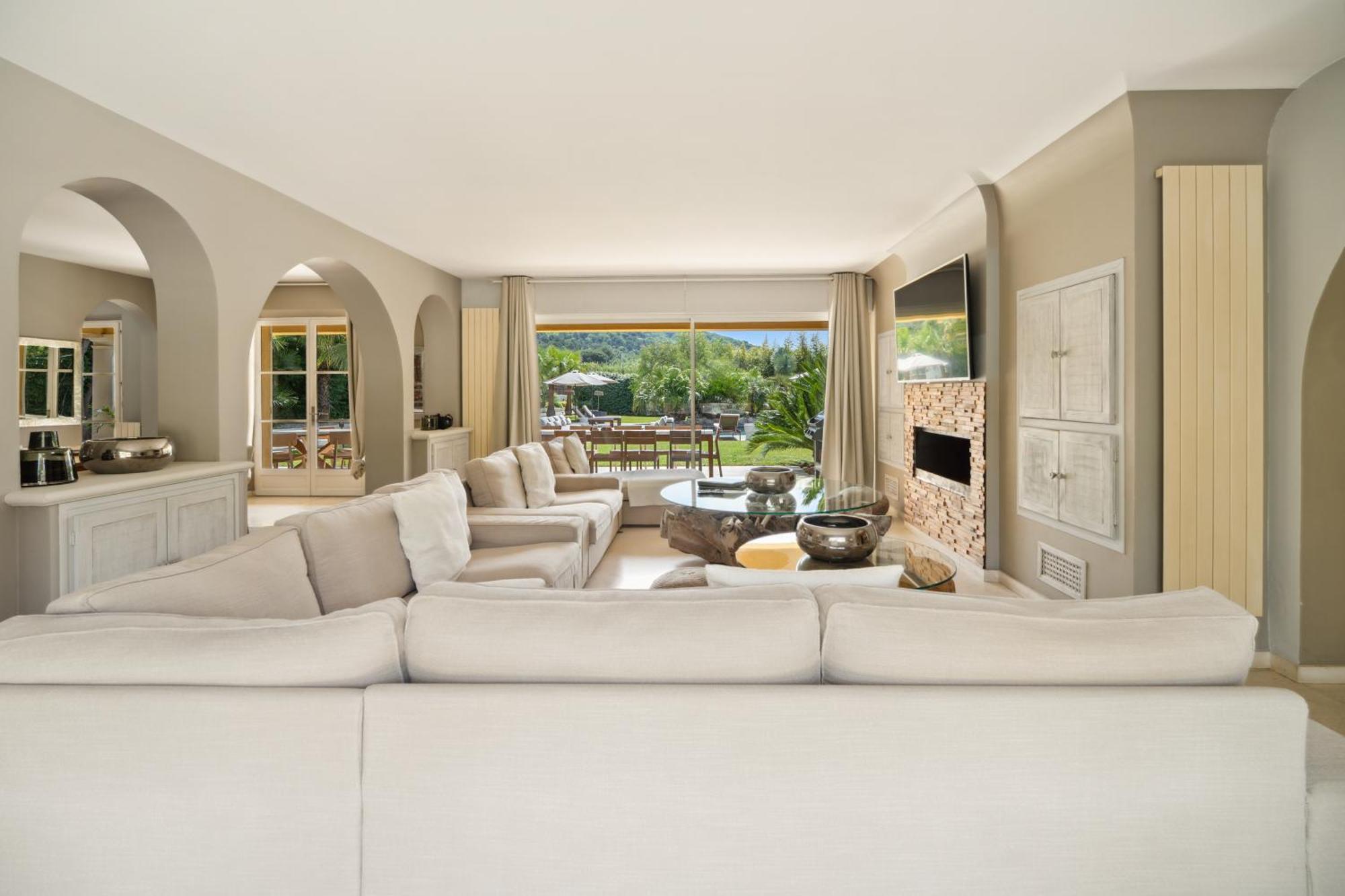 Grande Villa St-Tropez Area Avec Piscine Chauffee Gassin Εξωτερικό φωτογραφία